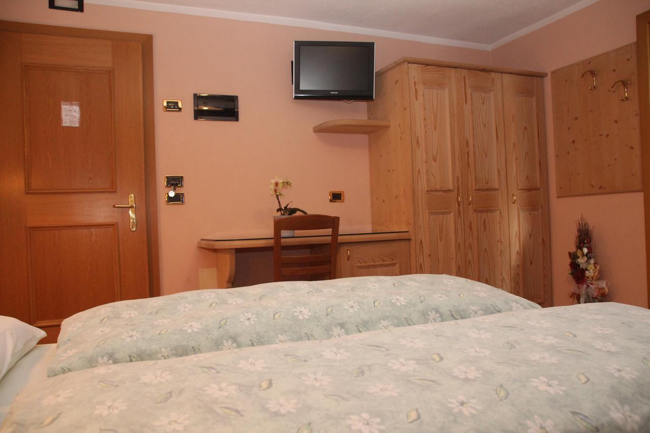 Albergo Caravasc Livigno Exteriör bild
