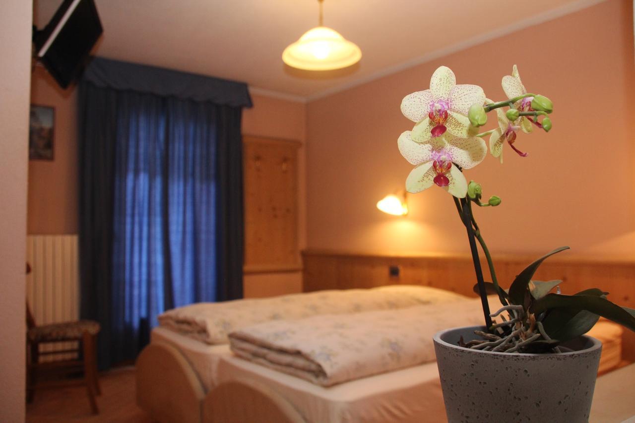 Albergo Caravasc Livigno Exteriör bild