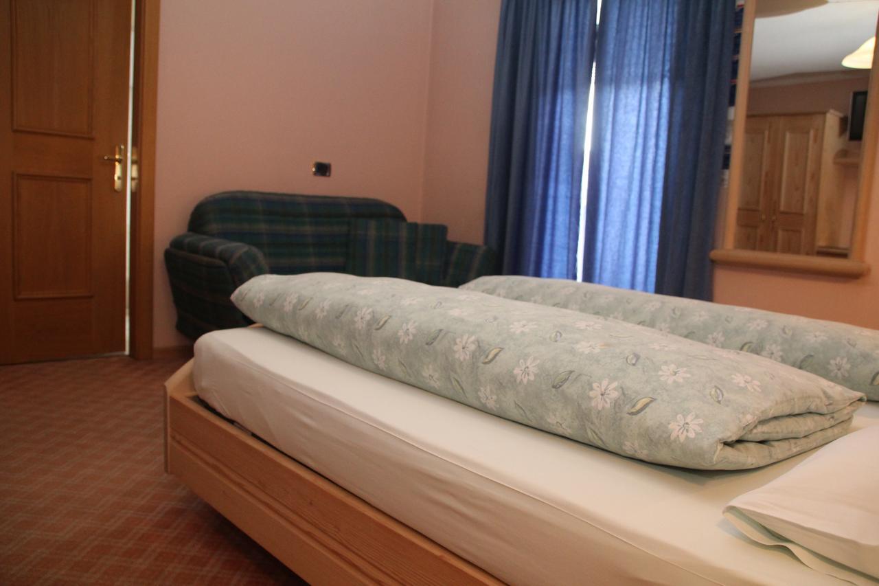 Albergo Caravasc Livigno Rum bild